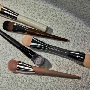 Best Makeup Brushes Guide – What’s the Difference Between Vegan and Non-vegan Makeup Brushes